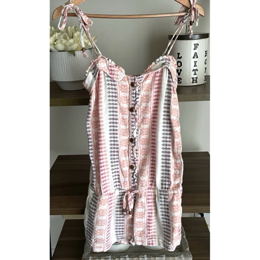 ** BUNDLE SALE 3/$20** Y2K Woven Pink and Gray Women's Romper, Size Small